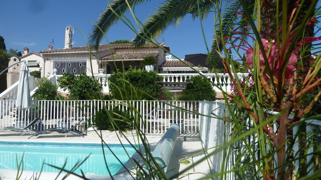 Hotel La Lezardiere La Colle-sur-Loup Pokoj fotografie