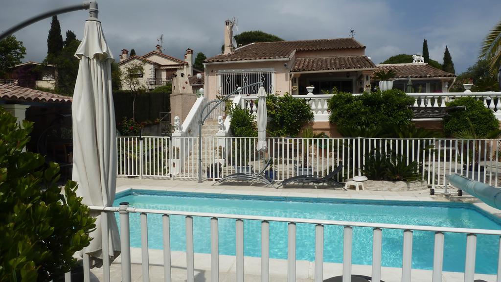 Hotel La Lezardiere La Colle-sur-Loup Exteriér fotografie